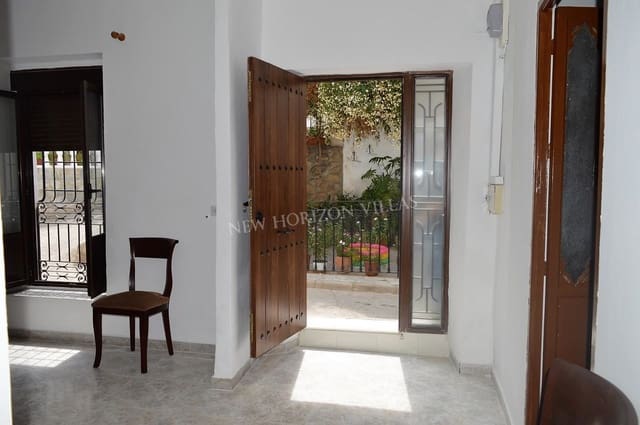 5 bedroom Villa for rent in Arboleas - € 395 (Ref: 5516220)