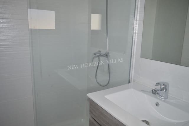 5 bedroom Villa for rent in Arboleas - € 395 (Ref: 5516220)