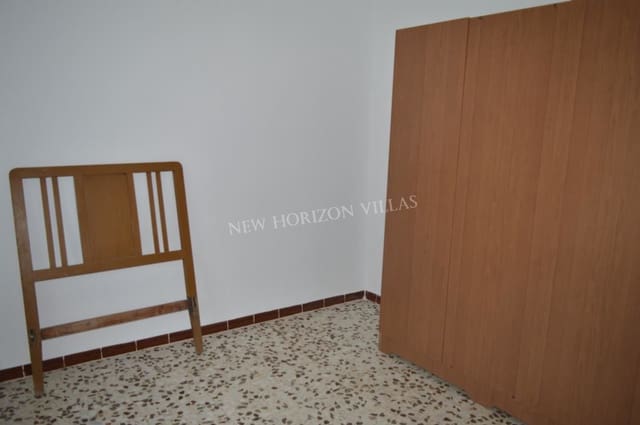 5 bedroom Villa for rent in Arboleas - € 395 (Ref: 5516220)