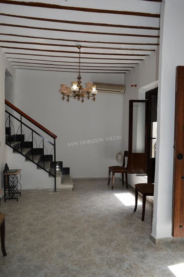 5 bedroom Villa for rent in Arboleas - € 395 (Ref: 5516220)