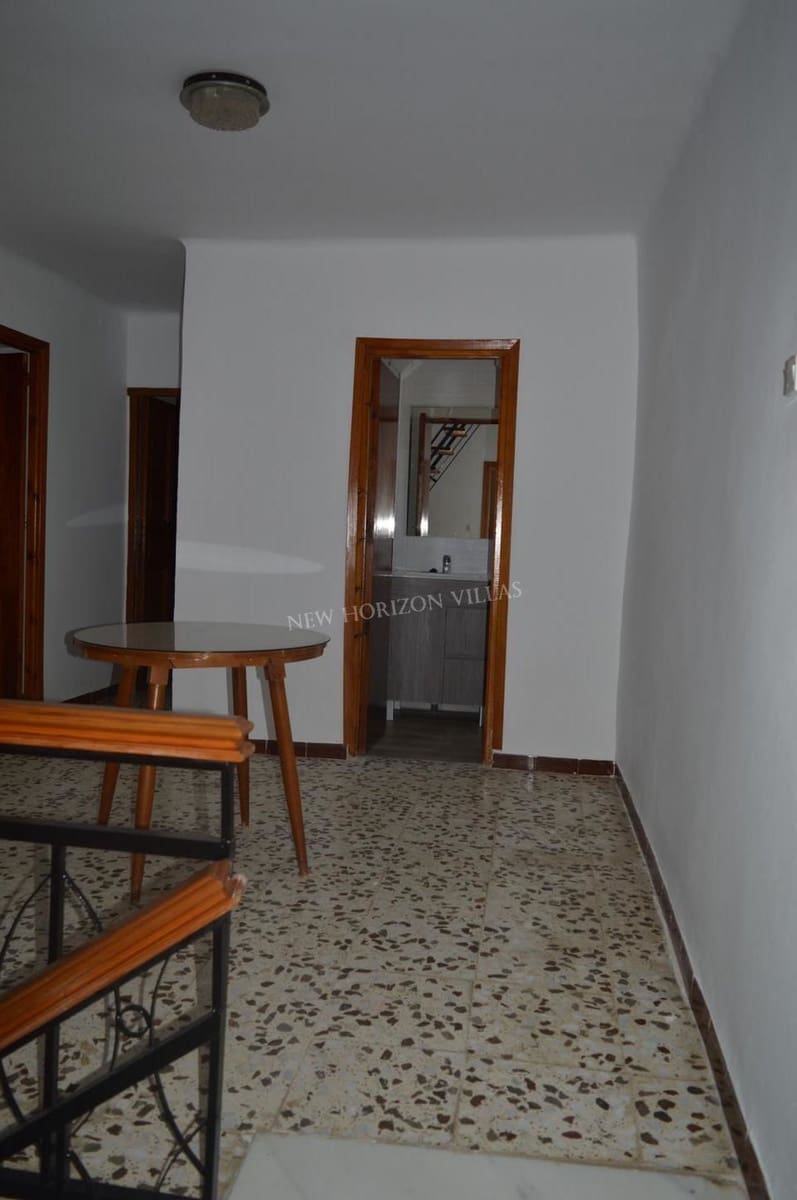 5 bedroom Villa for rent in Arboleas - € 395 (Ref: 5516220)