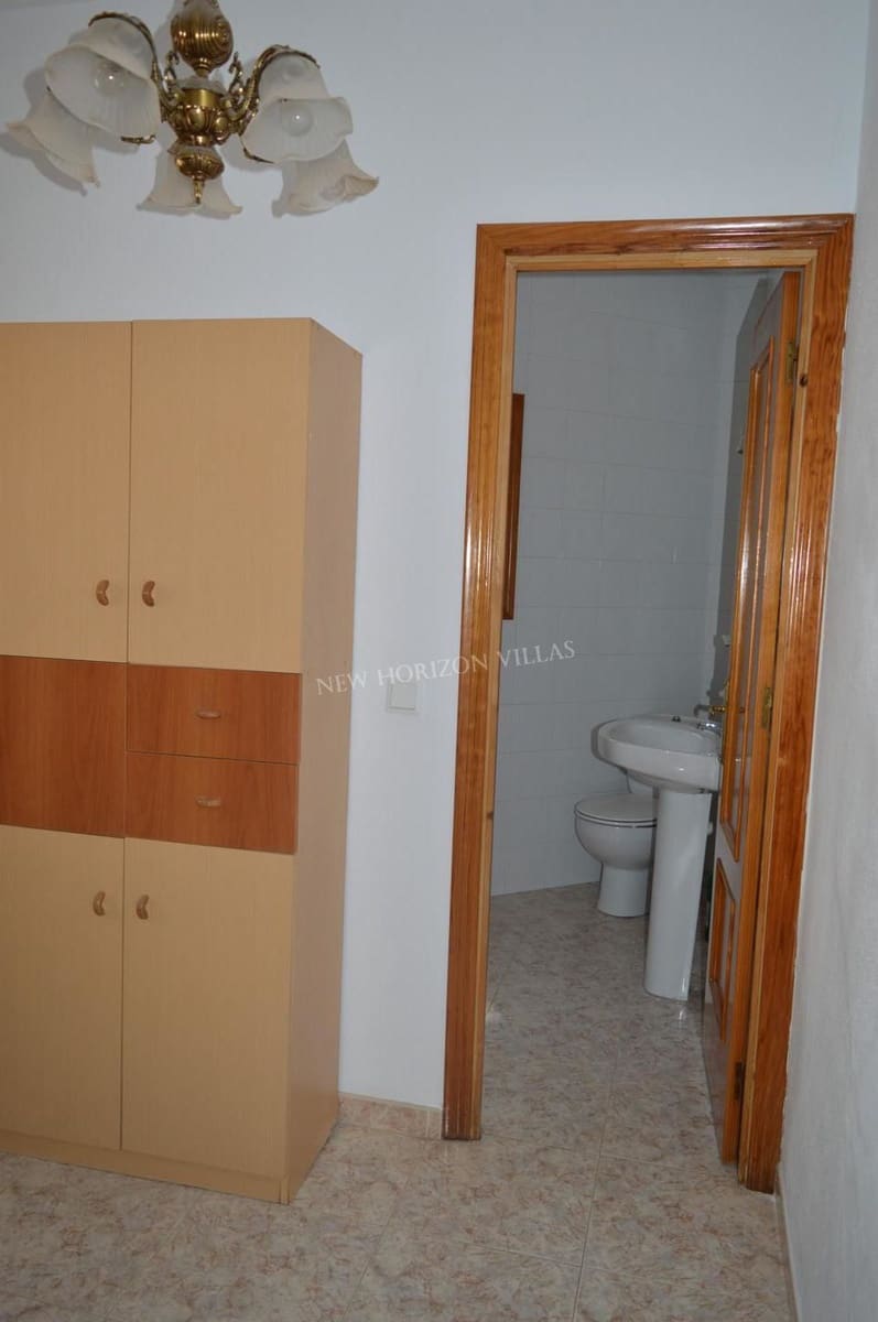 5 bedroom Villa for rent in Arboleas - € 395 (Ref: 5516220)