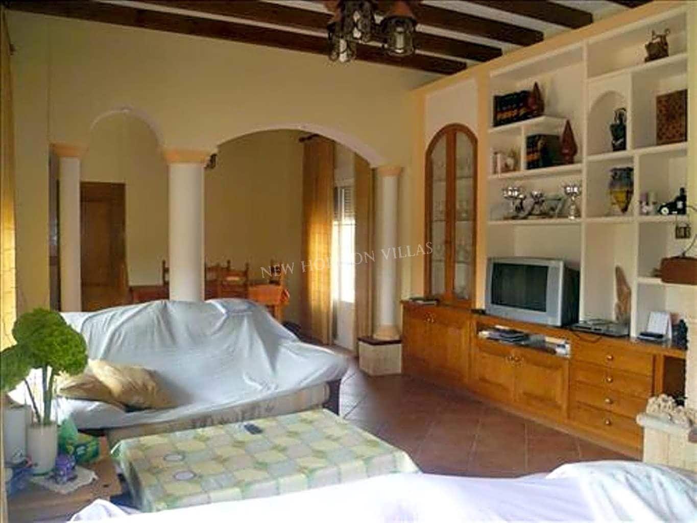 3 bedroom Villa for rent in Lubrin with pool garage - € 650 (Ref: 5516221)