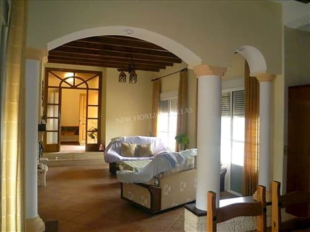 3 bedroom Villa for rent in Lubrín with pool garage - € 650 (Ref: 5516221)
