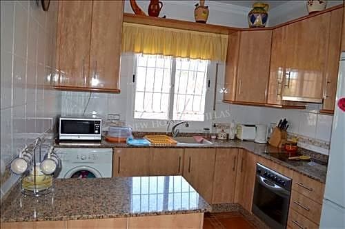 Chalet de 3 habitaciones en Los Carasoles, Zurgena en alquiler con piscina garaje - 750 € (Ref: 5523144)