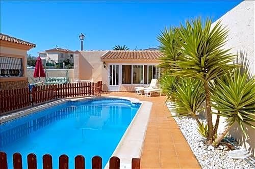 Chalet de 3 habitaciones en Los Carasoles en alquiler con piscina garaje - 750 € (Ref: 5523144)