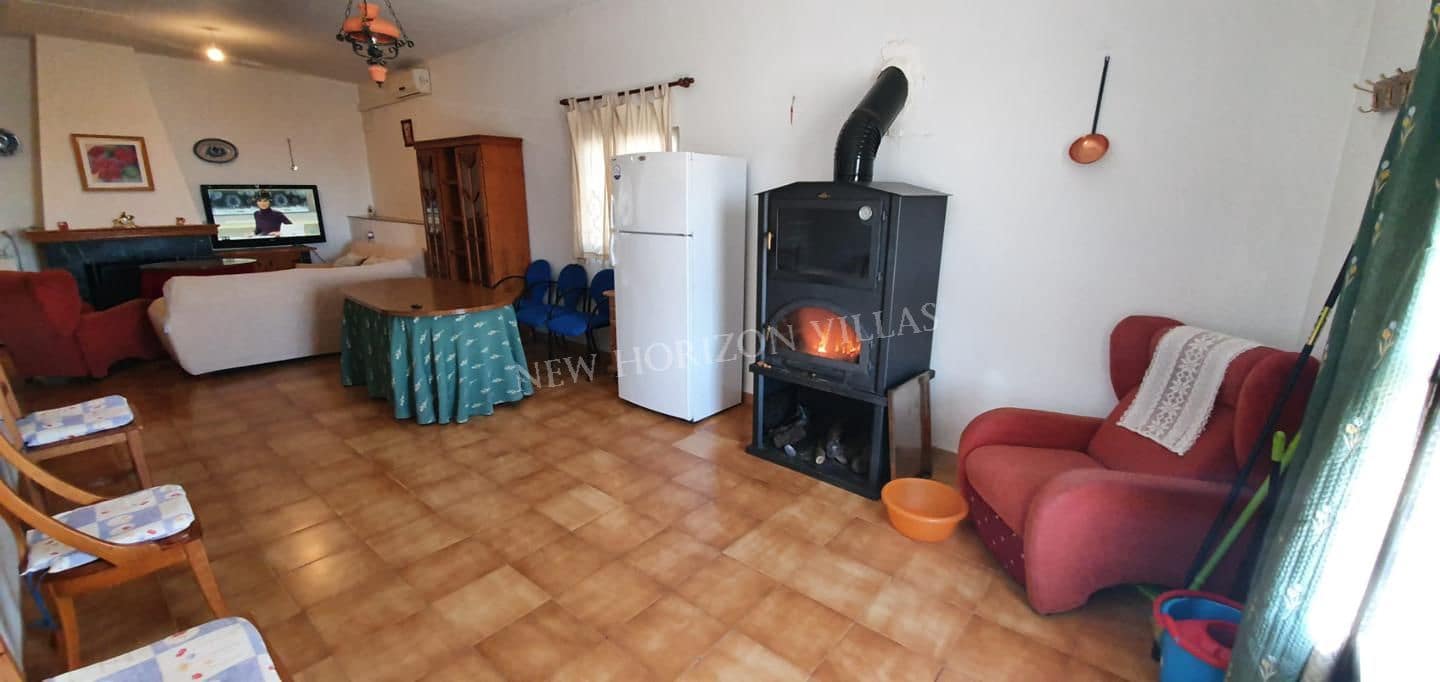 3 makuuhuone Maalaistalo vuokrattavana paikassa Oria - 390 € (Ref: 5823246)