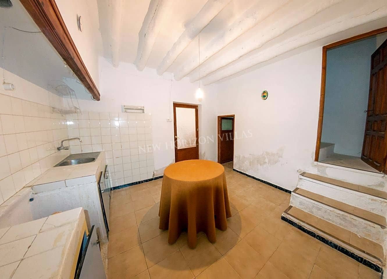 6 bedroom Finca/Country House for sale in Huercal-Overa - € 79,950 (Ref: 6033551)