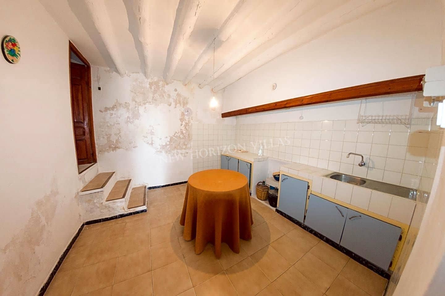 6 bedroom Finca/Country House for sale in Huercal-Overa - € 79,950 (Ref: 6033551)