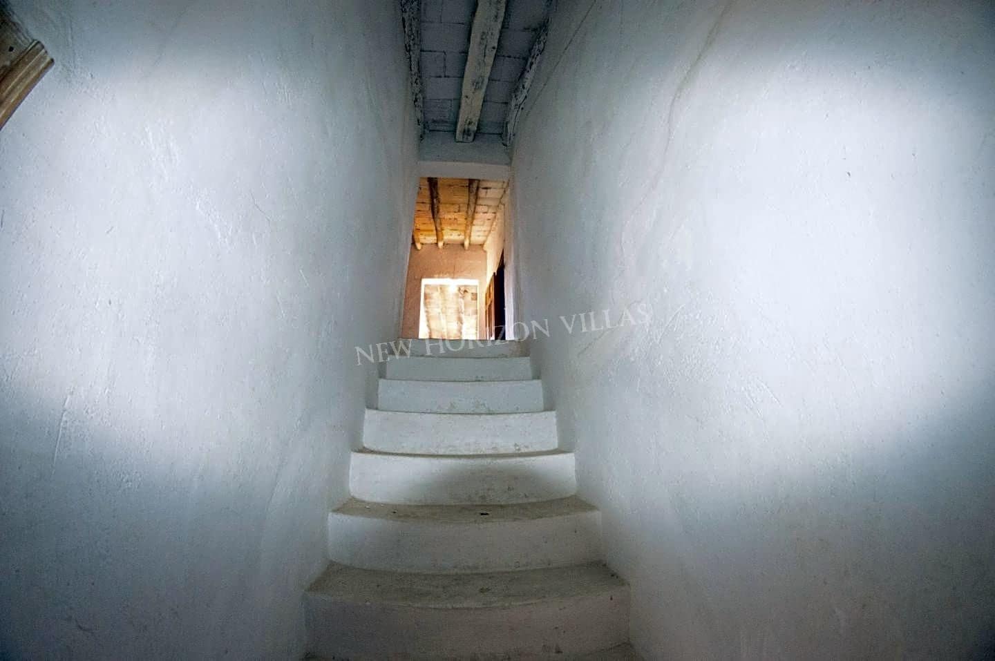 6 bedroom Finca/Country House for sale in Huercal-Overa - € 79,950 (Ref: 6033551)