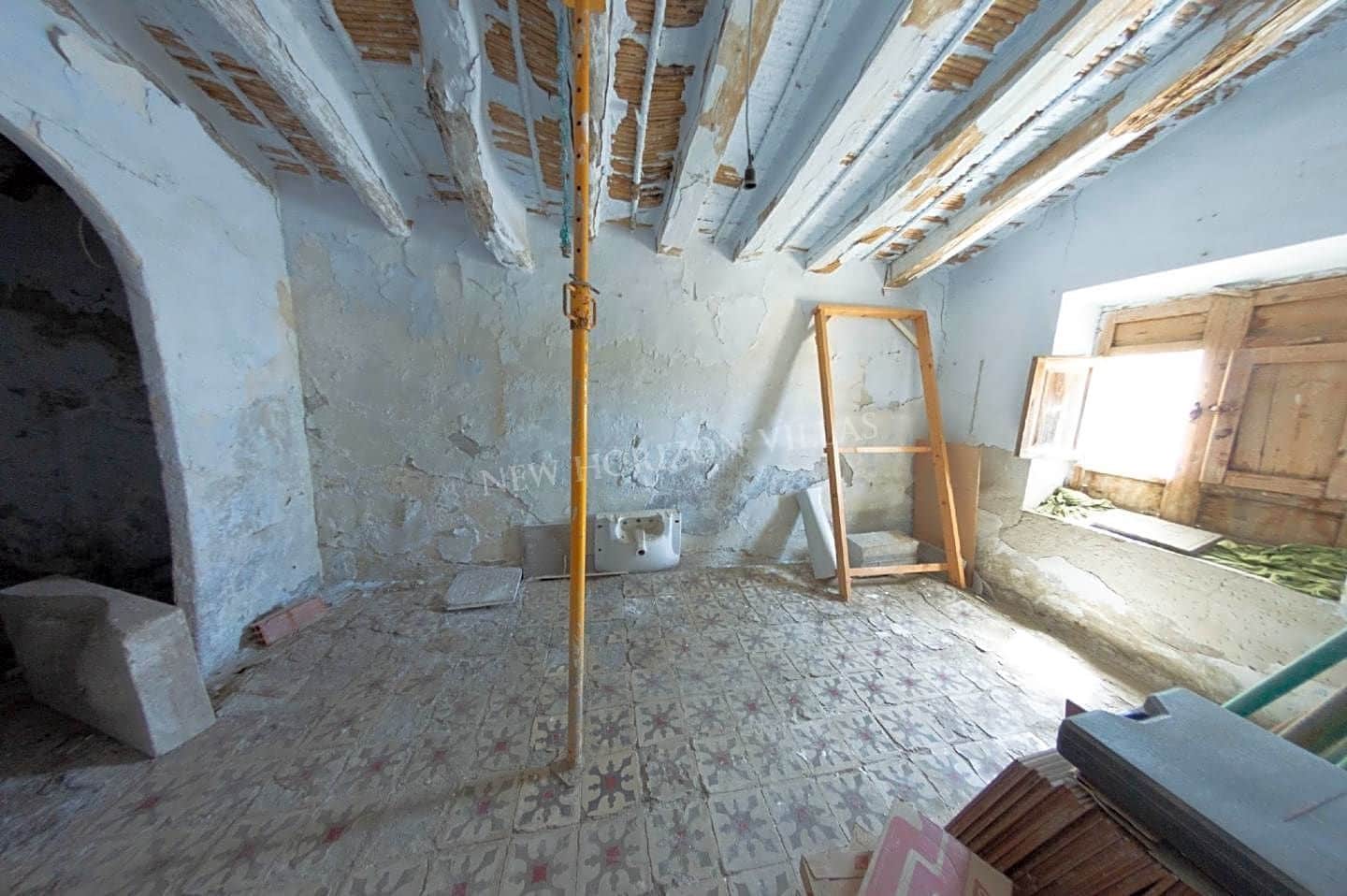 6 bedroom Finca/Country House for sale in Huercal-Overa - € 79,950 (Ref: 6033551)