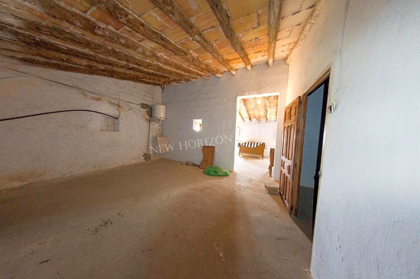 6 bedroom Finca/Country House for sale in Huercal-Overa - € 79,950 (Ref: 6033551)