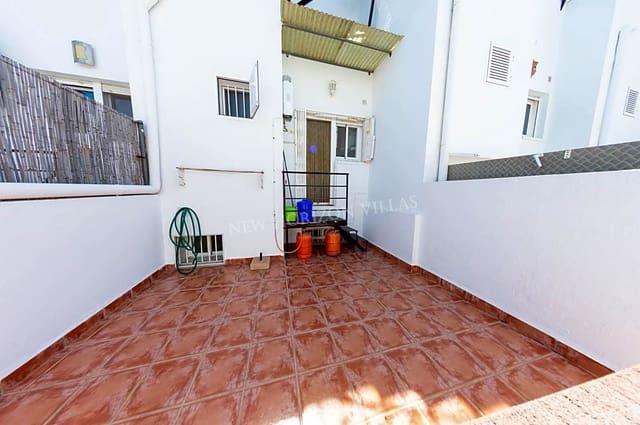 4 bedroom Villa for rent in Mojácar with pool garage - € 650 (Ref: 6256087)
