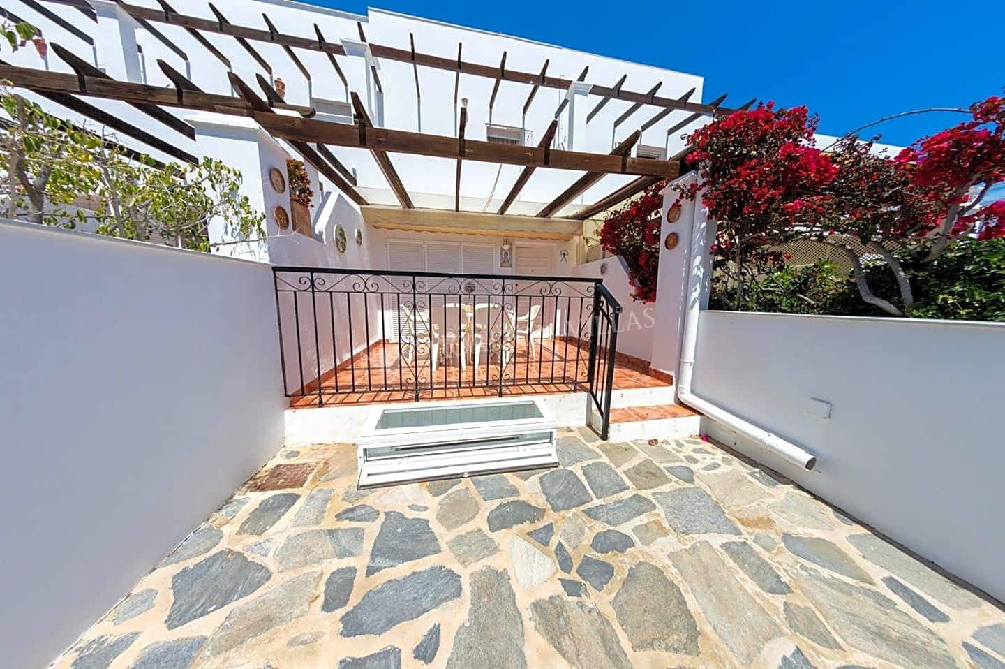 4 bedroom Villa for rent in Mojacar with pool garage - € 650 (Ref: 6256087)