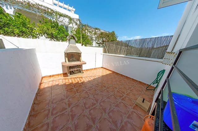 4 bedroom Villa for rent in Mojácar with pool garage - € 650 (Ref: 6256087)