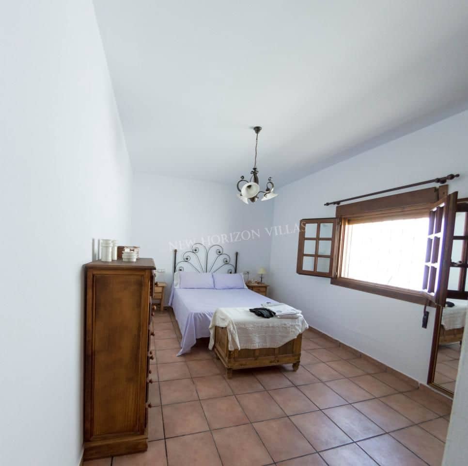 Chalet de 3 habitaciones en Arboleas en alquiler con piscina garaje - 900 € (Ref: 6293927)