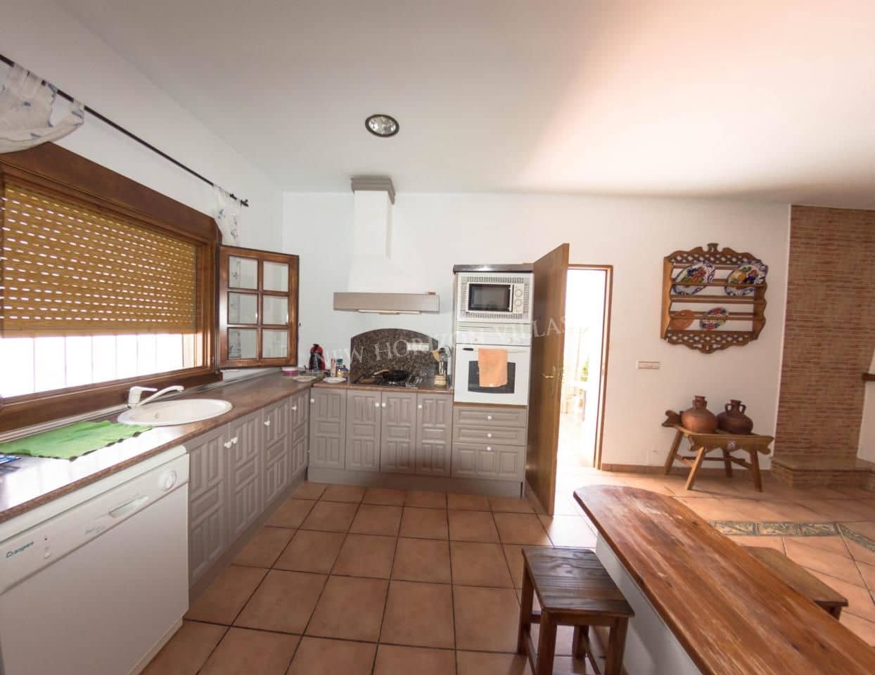 Chalet de 3 habitaciones en Arboleas en alquiler con piscina garaje - 900 € (Ref: 6293927)