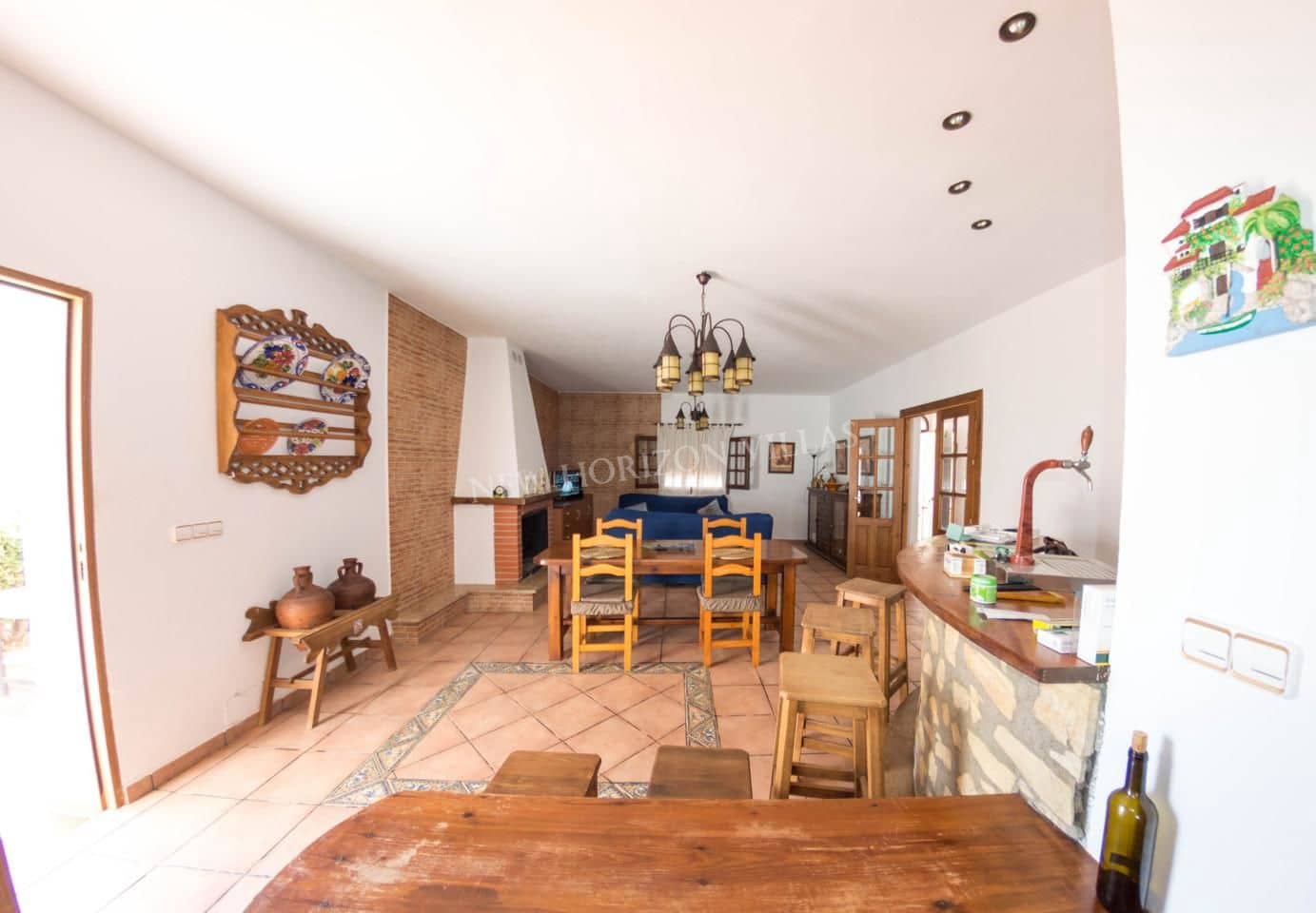 Chalet de 3 habitaciones en Arboleas en alquiler con piscina garaje - 900 € (Ref: 6293927)