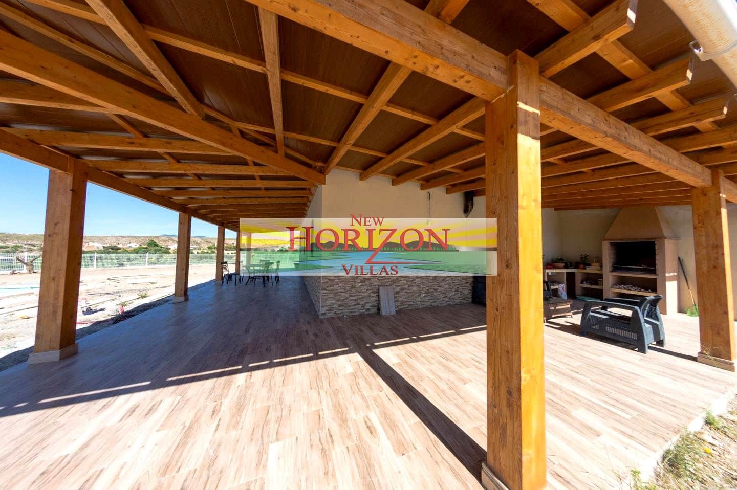 3 makuuhuone Huvila vuokrattavana paikassa Albox mukana uima-altaan - 850 € (Ref: 6904570)