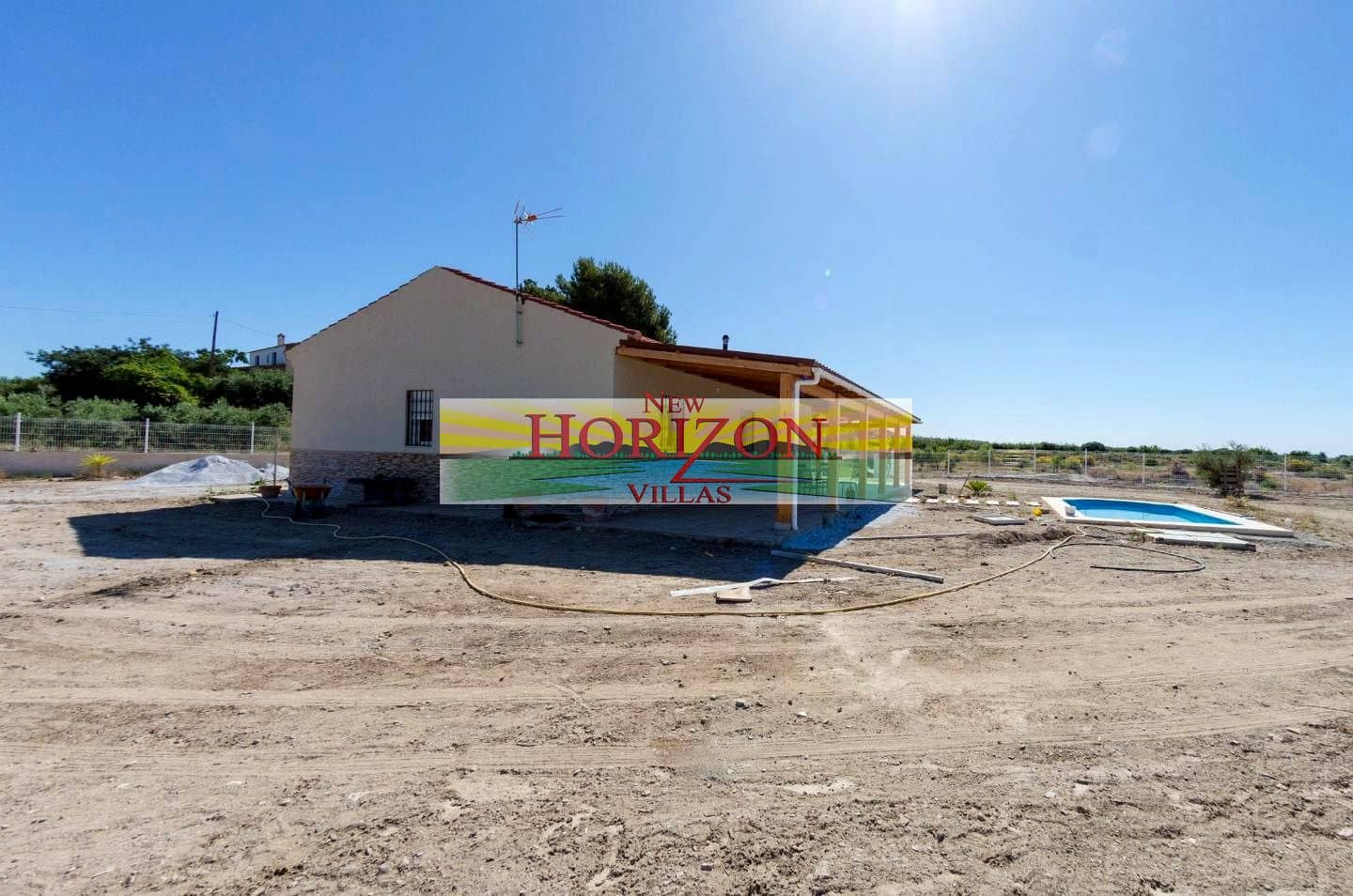 3 makuuhuone Huvila vuokrattavana paikassa Albox mukana uima-altaan - 850 € (Ref: 6904570)