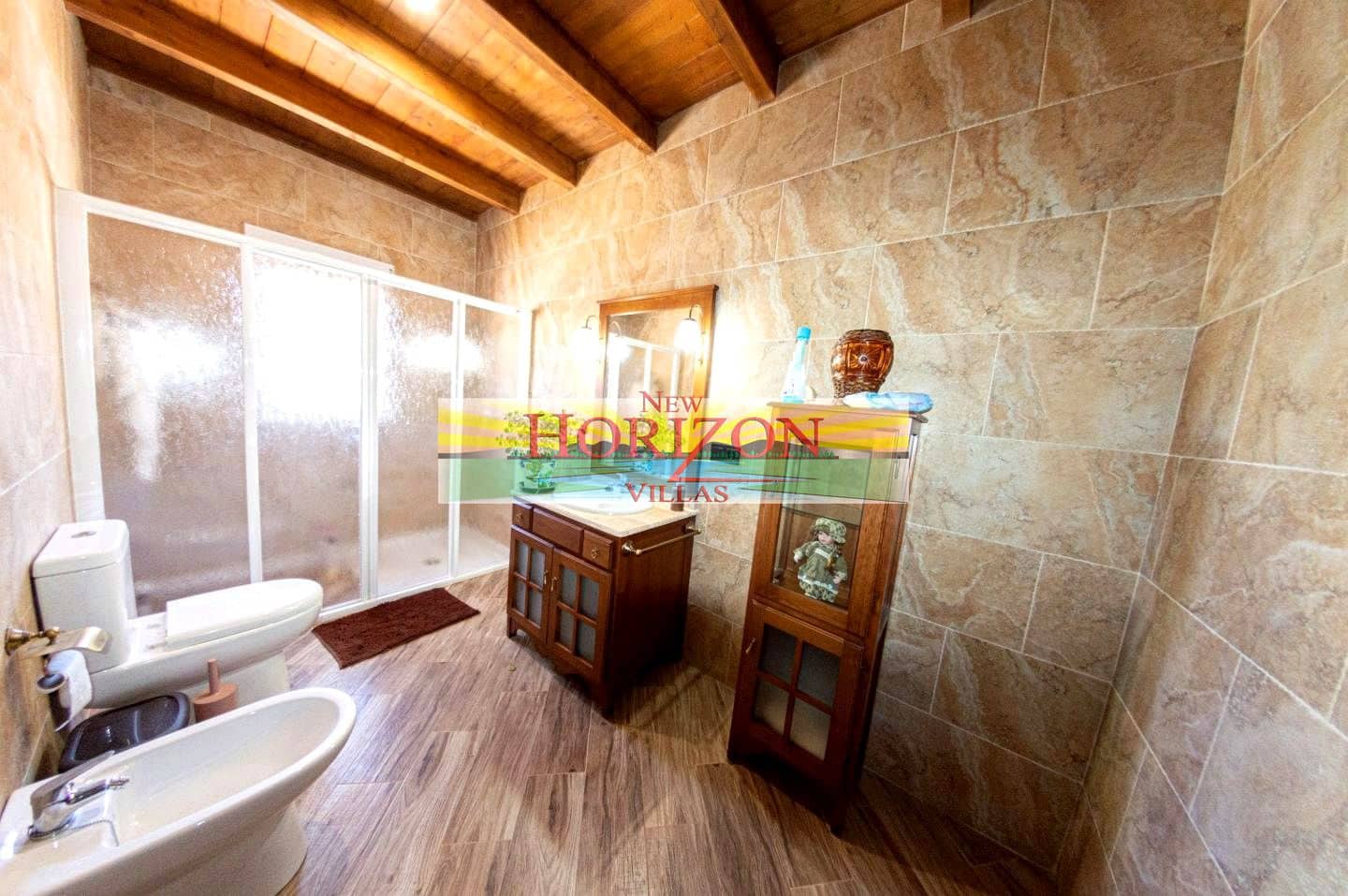 3 makuuhuone Huvila vuokrattavana paikassa Albox mukana uima-altaan - 850 € (Ref: 6904570)