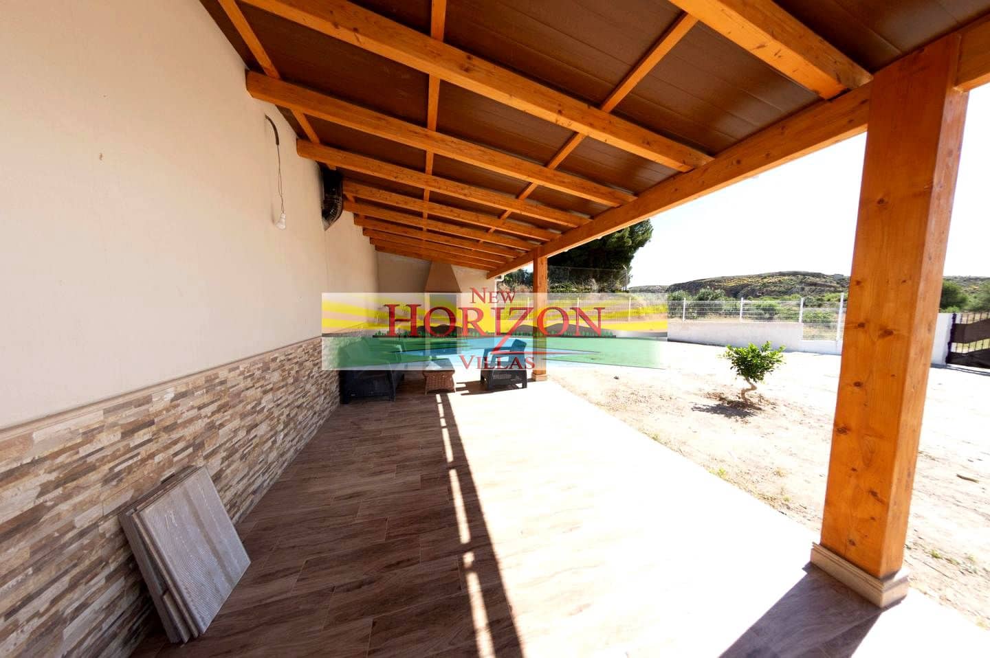 3 makuuhuone Huvila vuokrattavana paikassa Albox mukana uima-altaan - 850 € (Ref: 6904570)