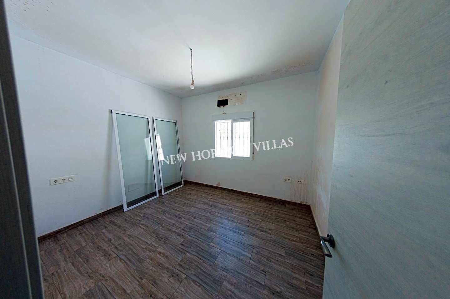 3 bedroom Villa for rent in Arboleas with pool garage - € 900 (Ref: 6943619)