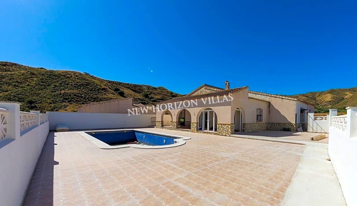 3 bedroom Villa for rent in Arboleas with pool garage - € 900 (Ref: 6943619)