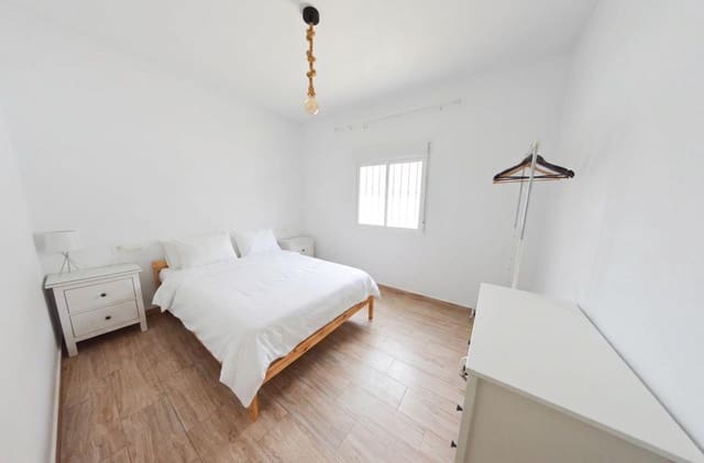 3 bedroom Villa for rent in Arboleas with pool garage - € 900 (Ref: 6943619)