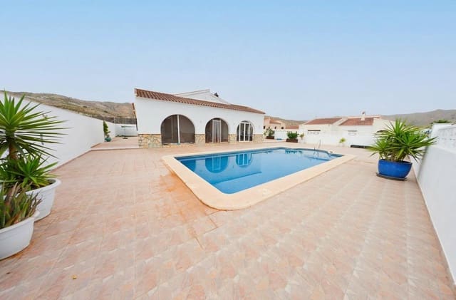 3 bedroom Villa for rent in Arboleas with pool garage - € 900 (Ref: 6943619)