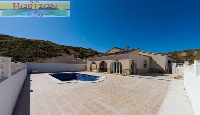 3 bedroom Villa for rent in Arboleas with pool garage - € 900 (Ref: 6943619)