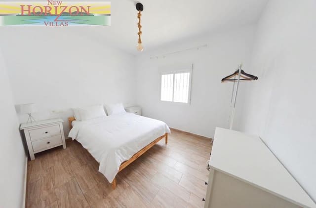 3 bedroom Villa for rent in Arboleas with pool garage - € 900 (Ref: 6943619)