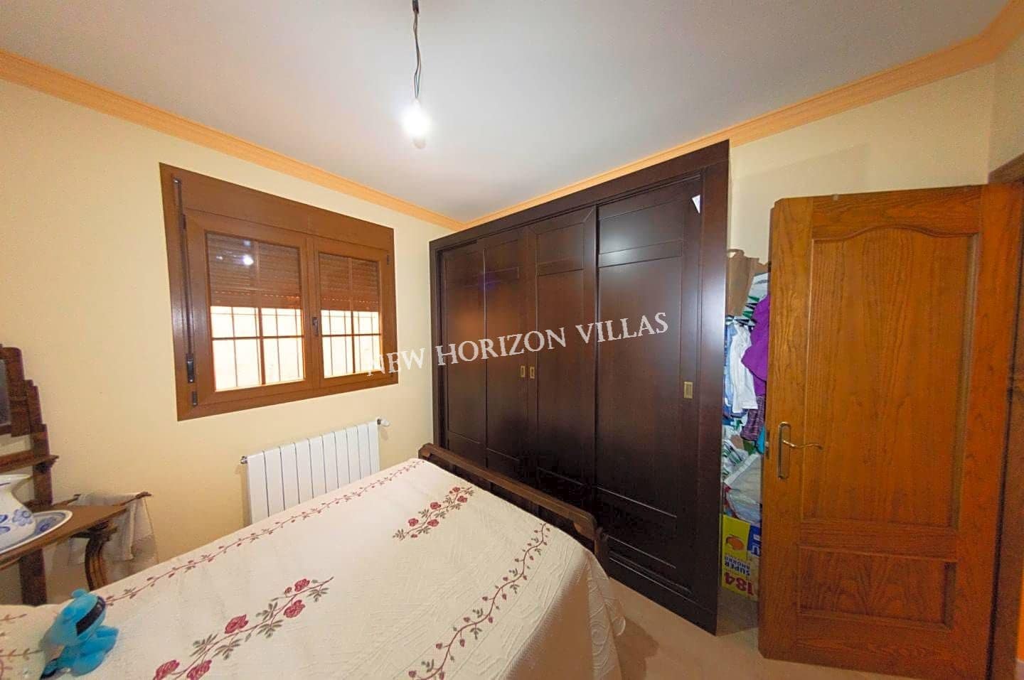 5 slaapkamer Villa te koop in La Alfoquia met zwembad garage - € 249.900 (Ref: 6947636)