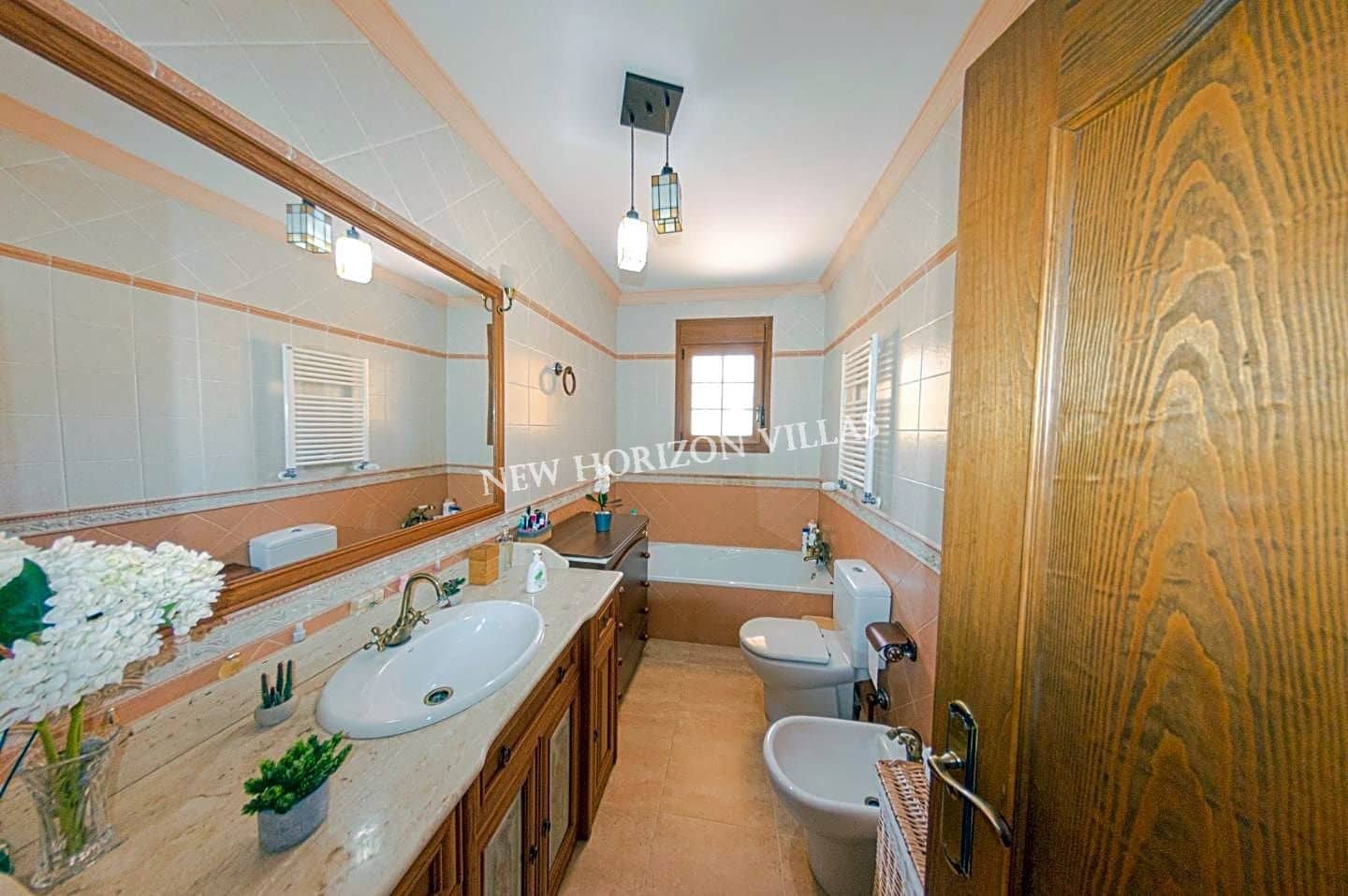 5 slaapkamer Villa te koop in La Alfoquia met zwembad garage - € 249.900 (Ref: 6947636)