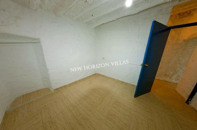 3 soveværelse Finca/Landehus til leje i Zurgena med garage - € 500 (Ref: 6958281)