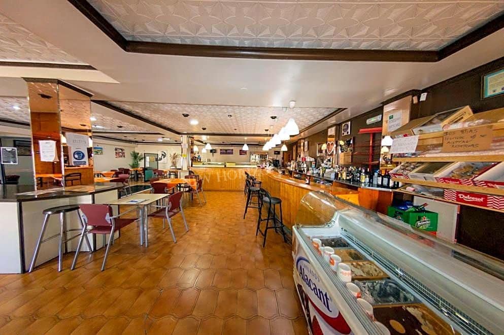 6 soveværelse Villa til salg i La Alfoquia med garage - € 838.500 (Ref: 6994252)