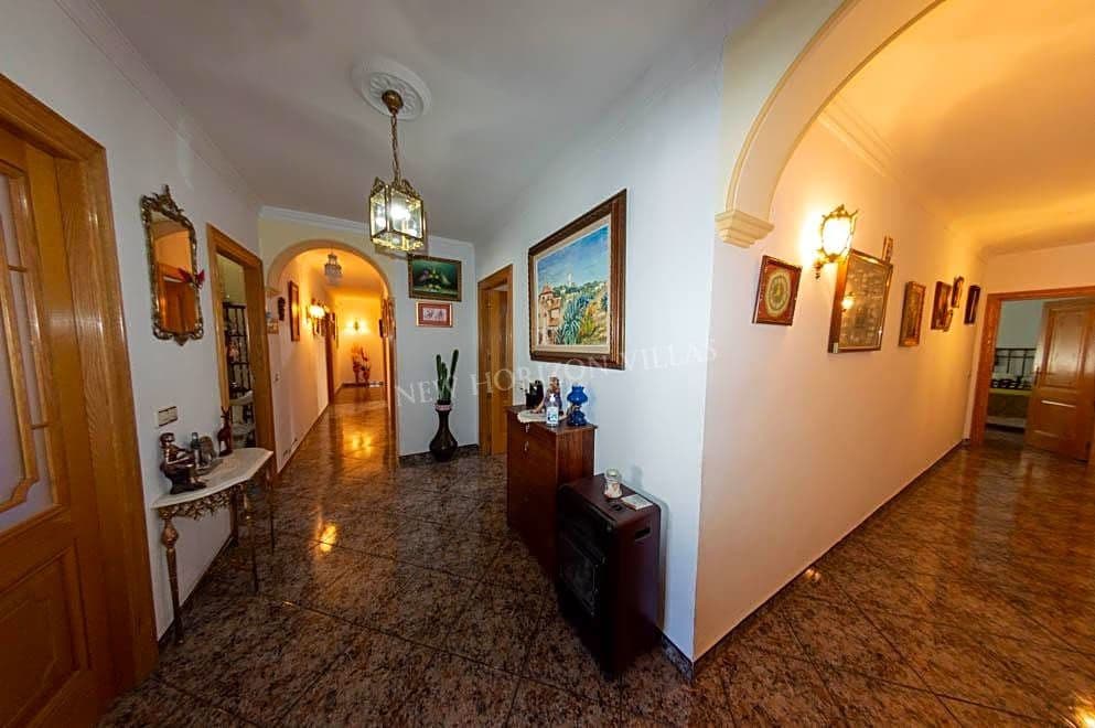 6 soveværelse Villa til salg i La Alfoquia med garage - € 838.500 (Ref: 6994252)