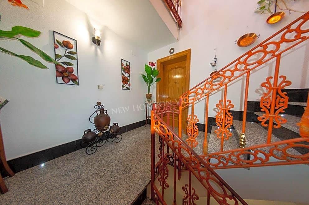 6 soveværelse Villa til salg i La Alfoquia med garage - € 838.500 (Ref: 6994252)