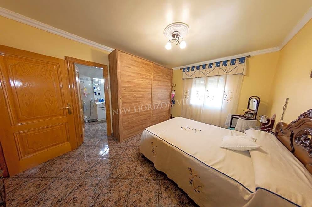 6 soveværelse Villa til salg i La Alfoquia med garage - € 838.500 (Ref: 6994252)