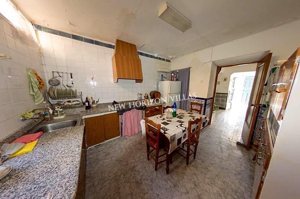 4 soveværelse Finca/Landehus til salg i Arboleas - € 60.000 (Ref: 7006133)