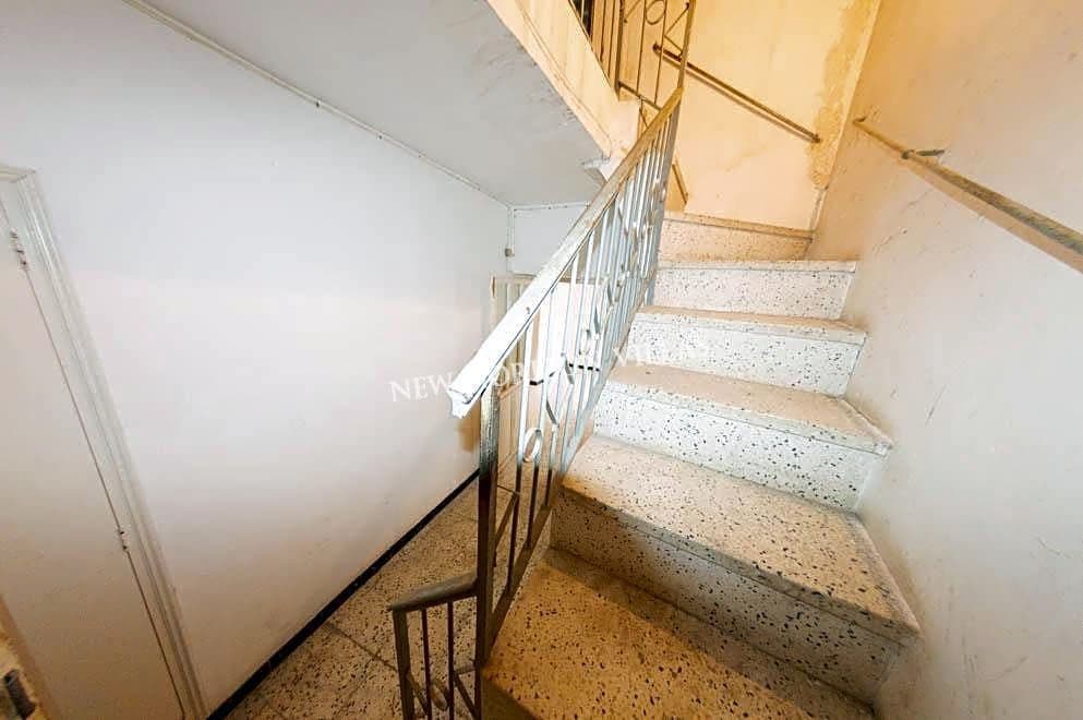 6 makuuhuone Maalaistalo myytävänä paikassa Lubrin - 43 500 € (Ref: 7268420)