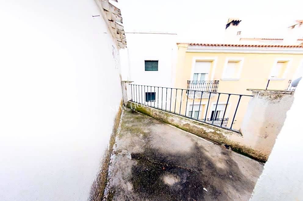 6 makuuhuone Maalaistalo myytävänä paikassa Lubrin - 43 500 € (Ref: 7268420)