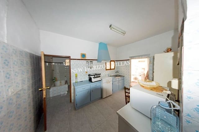 3 soveværelse Villa til salg i Almanzora, Cantoria med garage - € 65.000 (Ref: 7299429)