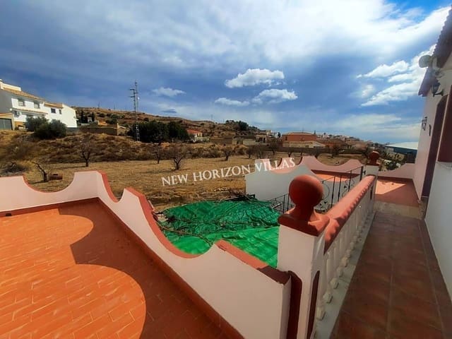 4 quarto Apartamento para arrendar em Taberno - 600 € (Ref: 7430765)