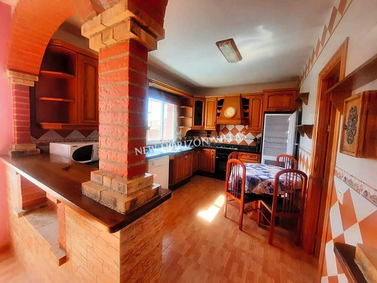 4 quarto Apartamento para arrendar em Taberno - 600 € (Ref: 7430765)