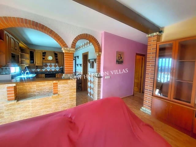 4 quarto Apartamento para arrendar em Taberno - 600 € (Ref: 7430765)