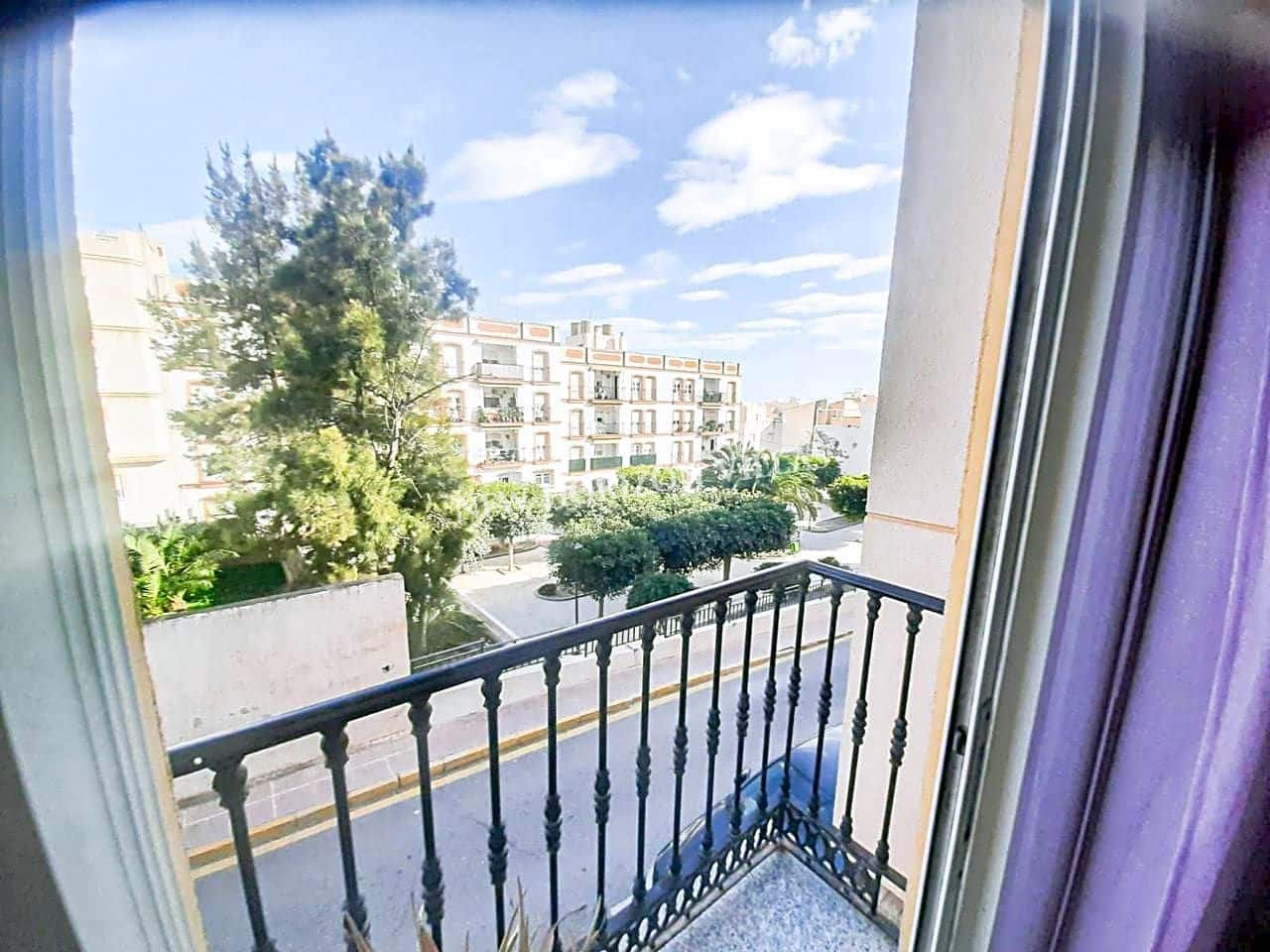 3 bedroom Flat for rent in Garrucha - € 600 (Ref: 7442184)