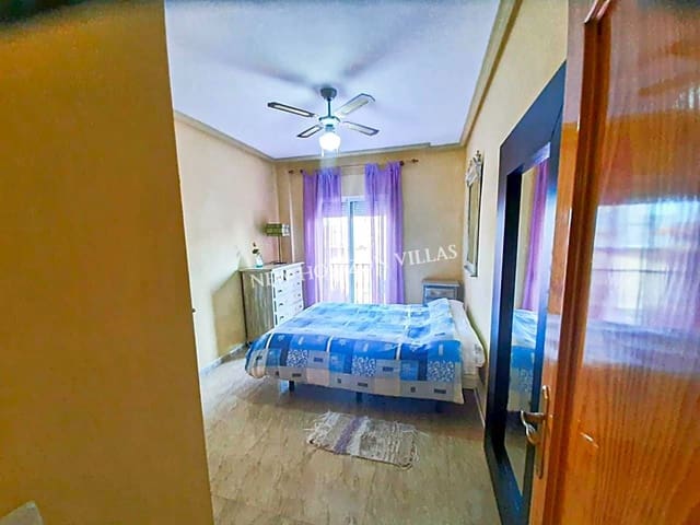 3 bedroom Flat for rent in Garrucha - € 600 (Ref: 7442184)