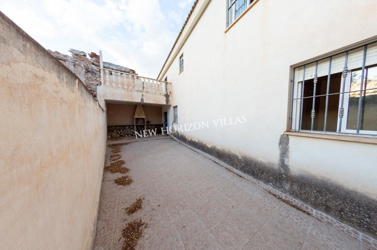 7 soveværelse Villa til salg i Arboleas - € 135.000 (Ref: 7442186)