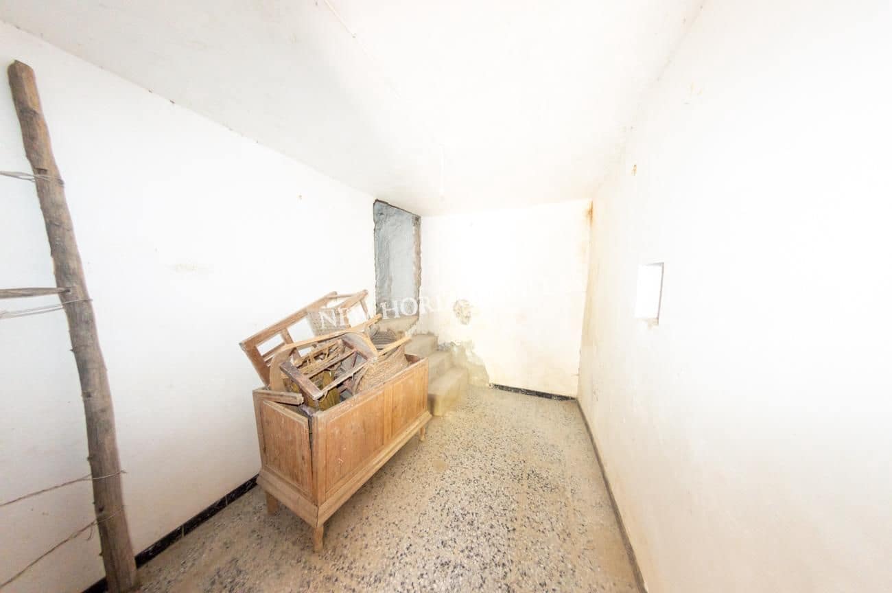 8 bedroom Finca/Country House for sale in Taberno - € 39,995 (Ref: 7524538)